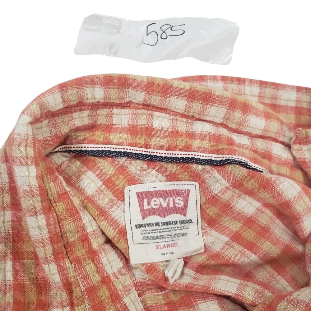 Levis length shirt size